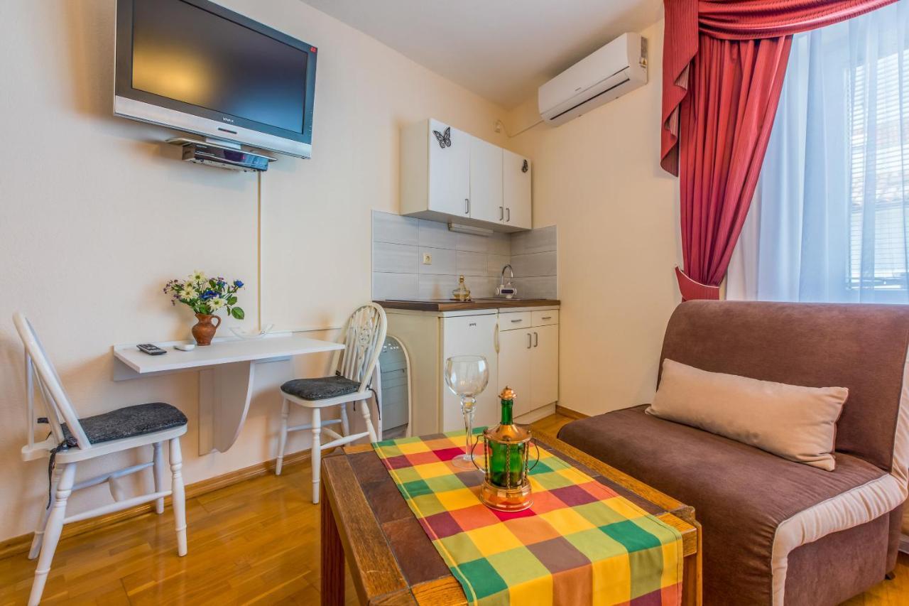 Apartments And Room Art 크리크베니카 외부 사진