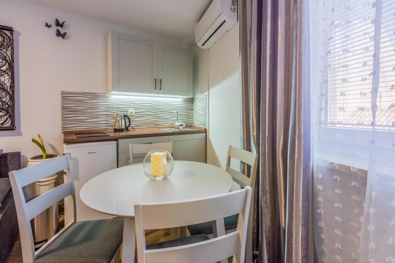 Apartments And Room Art 크리크베니카 외부 사진
